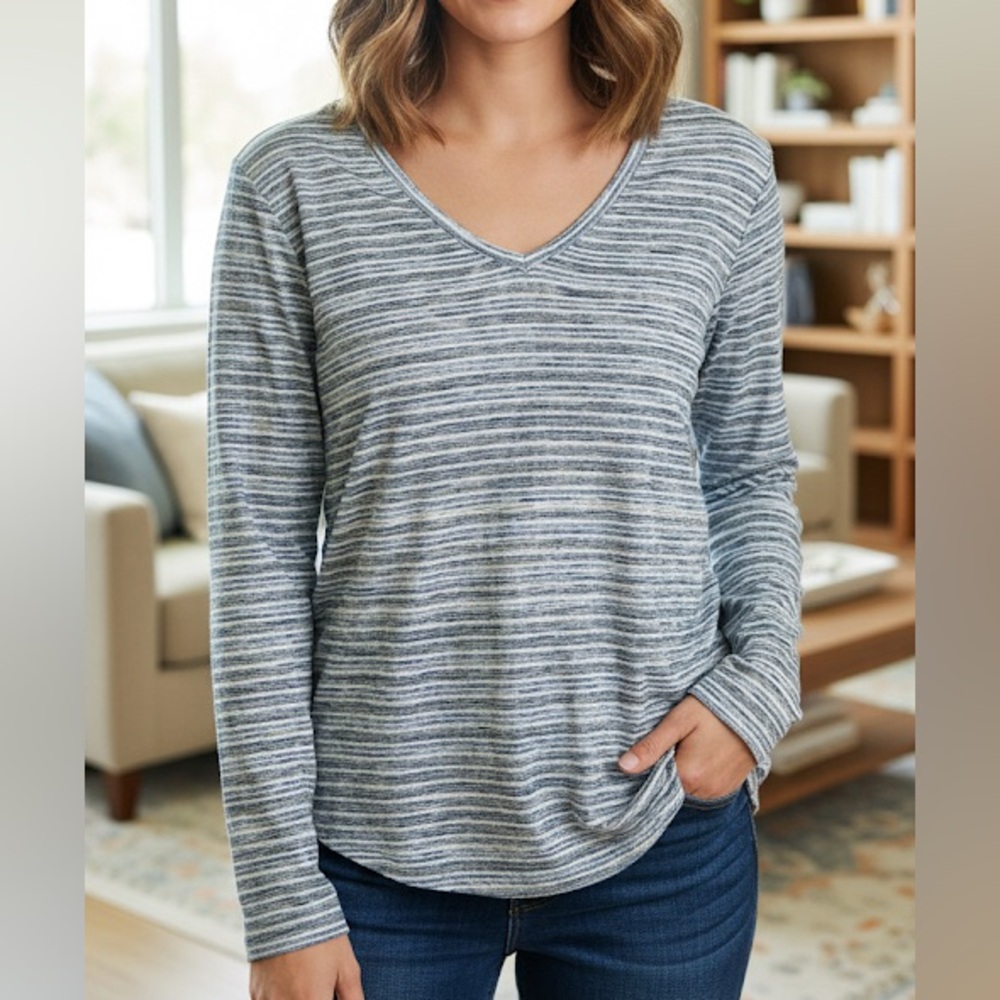 GAP Striped Knit Long Sleeve Top